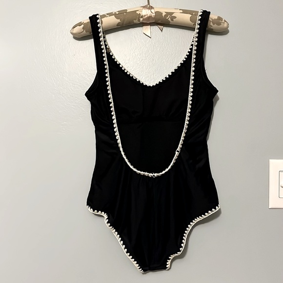 Mossimo stitch trim one piece swimsuit - Picture 5 of 7